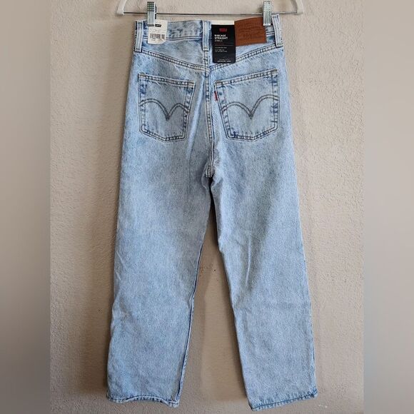 Levi's Women's Vintage Straight Ankle  Jeans Size 25 - Picture 2 of 3